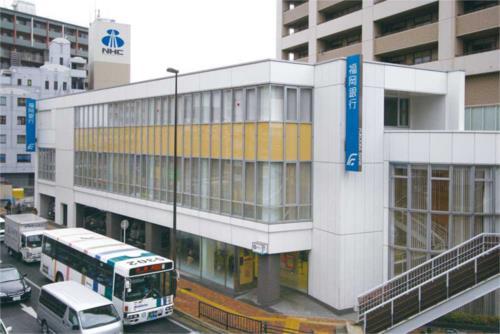 【周辺】福岡銀行 三萩野支店（77m）
