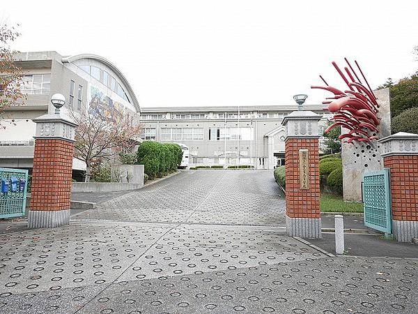 【周辺】福岡県立小倉工業高等学校(1320m)