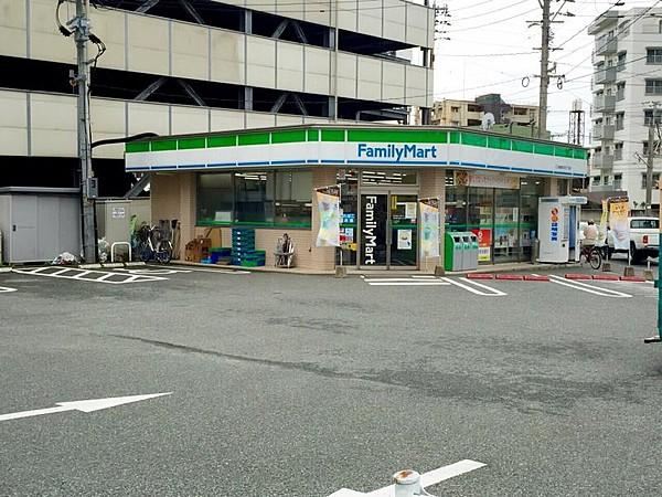 【周辺】ファミリーマート JR南福岡駅店（551m）