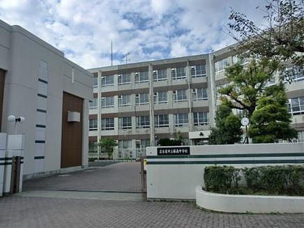 【周辺】名古屋市立藤森中学校（747m）