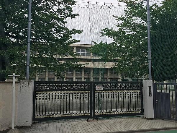 【周辺】名古屋市立橘小学校名古屋だけでなく、日本全国でも最も歴史ある学校の一つです 徒歩 約13分（約1000m）