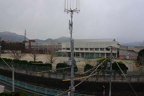 【周辺】北九州市立永犬丸小学校（670m）