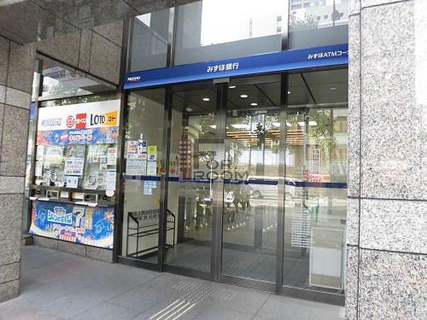【周辺】銀行みずほ銀行南船場支店まで481ｍ