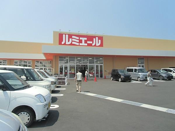 【周辺】ルミエール苅田店（496m）