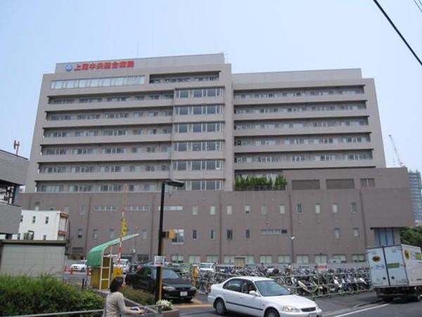 【周辺】総合病院上尾中央病院まで820ｍ