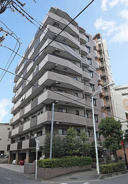 【外観】「北浦和」駅徒歩3分の好立地。平成10年築の9階建マンションです