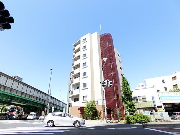 【外観】鉄筋コンクリート造8階建マンション
