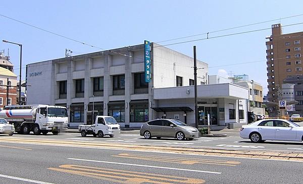 【周辺】伊予銀行本町支店まで徒歩2分