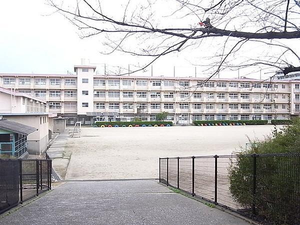 【周辺】北小倉小学校まで360m