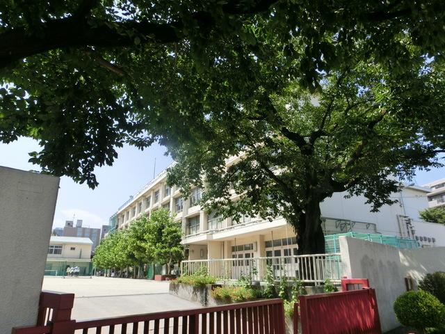 【周辺】石神井東中学校（680m）