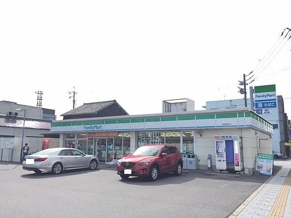 【周辺】ファミリーマート岡崎両町店まで448m