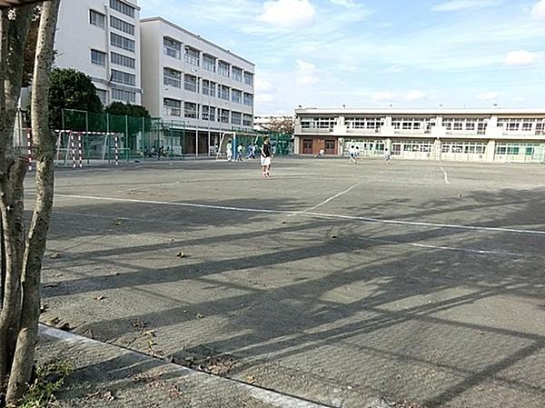 【周辺】樽町中学校まで1650m