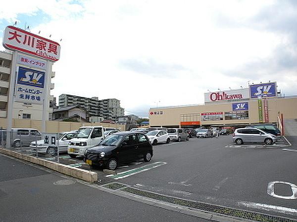 【周辺】スーパーバリュー戸田店まで527m、徒歩7分