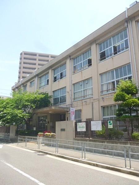 【周辺】大阪市立三軒家東小学校まで649m
