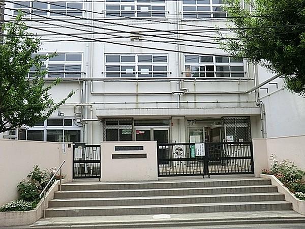 【周辺】渋谷区立広尾中学校まで778m
