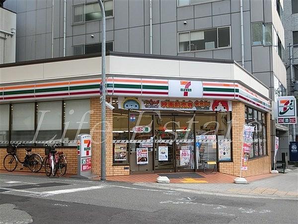 【周辺】セブンイレブン大阪谷町9丁目店まで182m