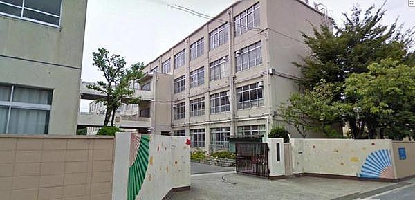 【周辺】京都市立勧修中学校まで572m
