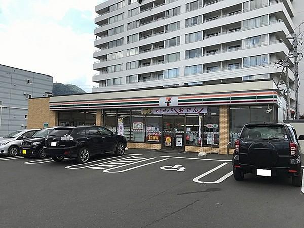 【周辺】セブンイレブン札幌中の島1条7丁目店まで125m、周辺環境セブンイレブン中の島1条7丁目店まで徒歩約2分（約125ｍ）。お弁当や飲み物などの買い物、ATMも便利です。