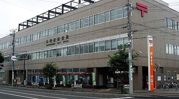 【周辺】札幌西郵便局まで624m