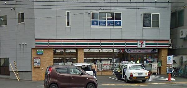 【周辺】セブンイレブン札幌西28丁目駅前店まで762m