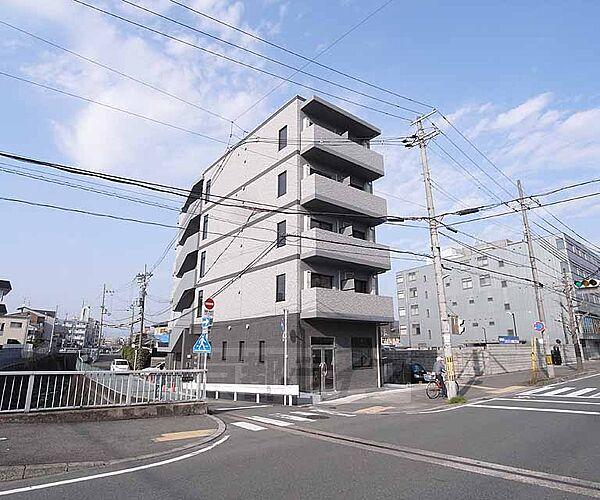 【外観】竹田駅近くの綺麗なマンションです。
