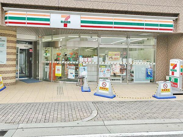 【周辺】セブンイレブン JRさくら夙川駅前店（200m）