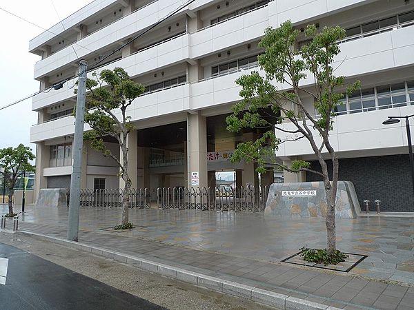 【周辺】丸亀市立西小学校　距離280ｍ　徒歩４分