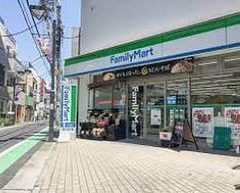 【周辺】ファミリーマート/船橋駅北店 徒歩3分。 180m