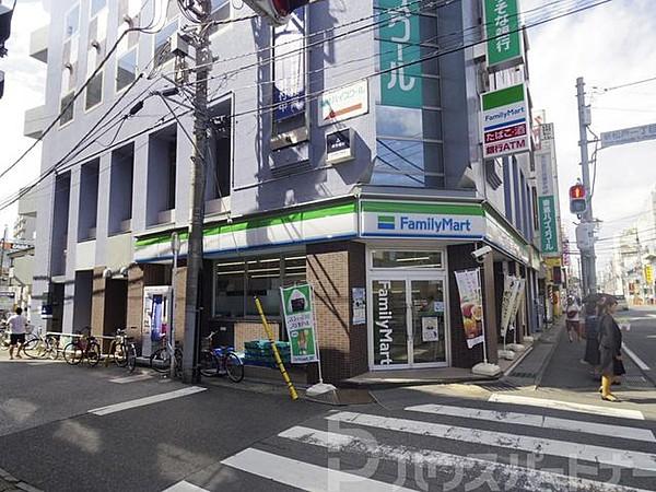 【周辺】ファミリーマート新松戸一丁目店 徒歩6分。 460m