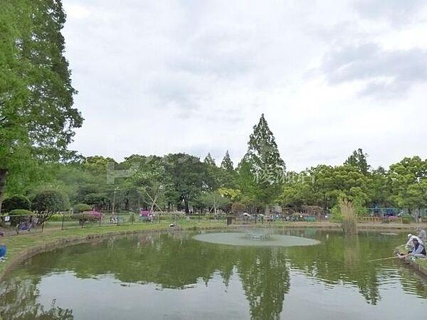 【周辺】元渕江公園つり池 徒歩13分。 980m