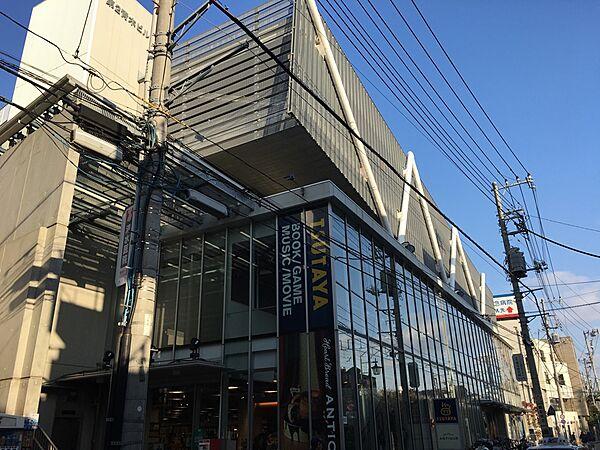 【周辺】TSUTAYA 菊名駅東口店（385m）