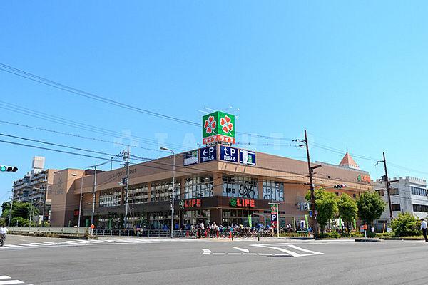 【周辺】スーパー「ライフ西淡路店」