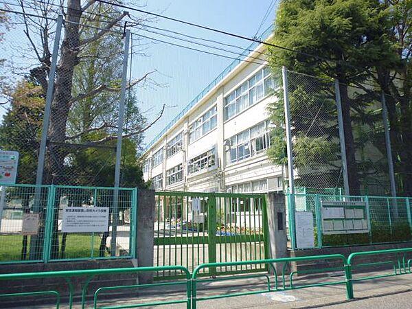 【周辺】小学校「区立桃井第一小学校まで590m」