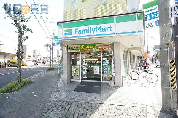 【周辺】ファミリーマート武岡小松四丁目店 5m