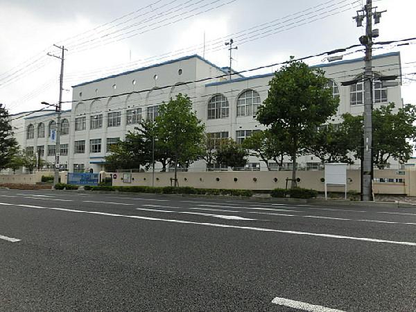 【周辺】神戸市立本山第二小学校（150m）