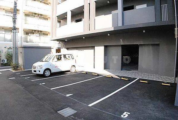 【駐車場】.