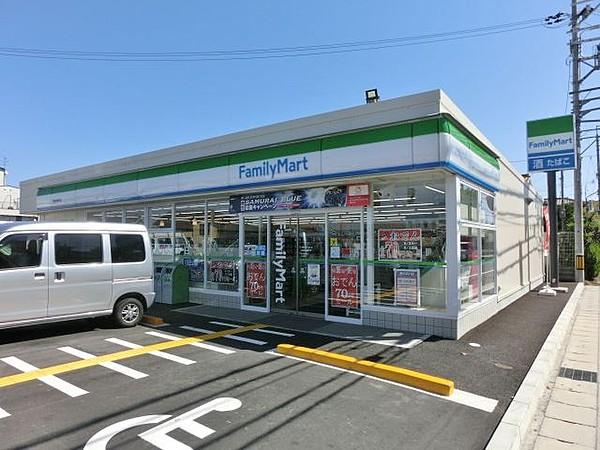 【周辺】ファミリーマート 京田辺興戸店（1056m）