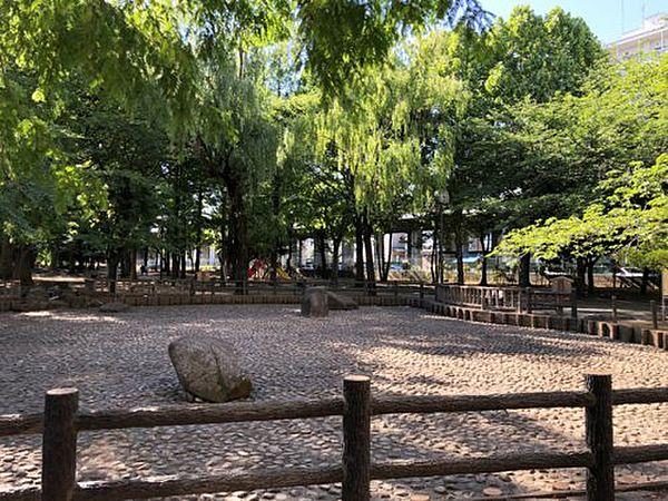 【周辺】【公園】高島平緑地公園まで602ｍ