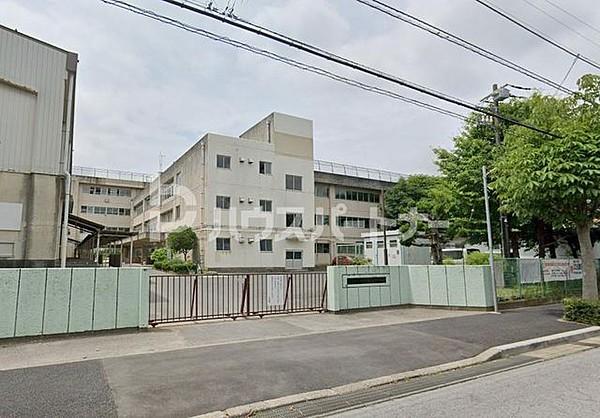 【周辺】松戸市立新松戸南中学校 徒歩17分。 1320m
