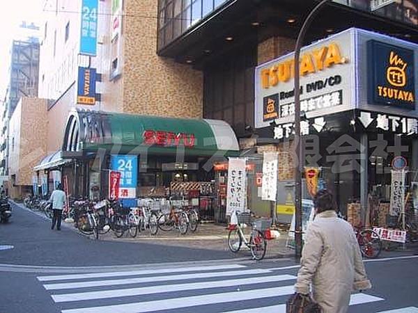 【周辺】ツタヤ東池袋店 596m