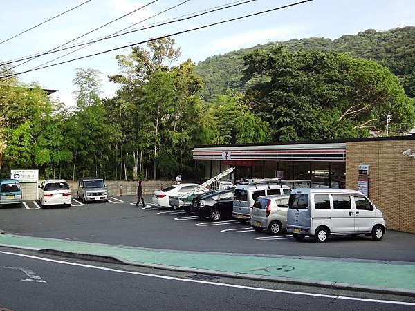 【周辺】セブンイレブン 熱海小嵐店（521m）