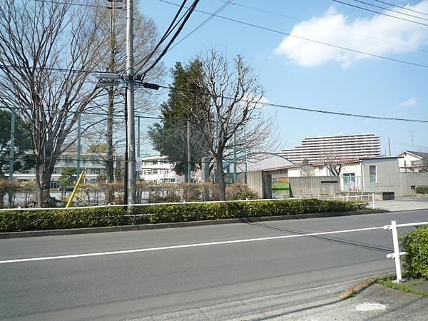 【周辺】町田市立南第一小学校（437m）