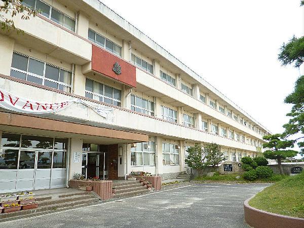 【周辺】日立市立久慈中学校（1078m）
