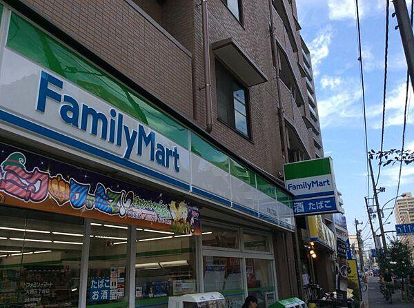 【周辺】ファミリーマート 大島五丁目店（114m）