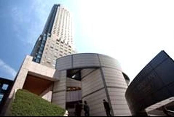 【周辺】セルリアンタワー東急ホテル 425m