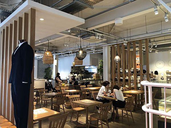 【周辺】飲食店「la kaguカフェ　休日はオシャレな空間で珈琲を♪まで350m」0