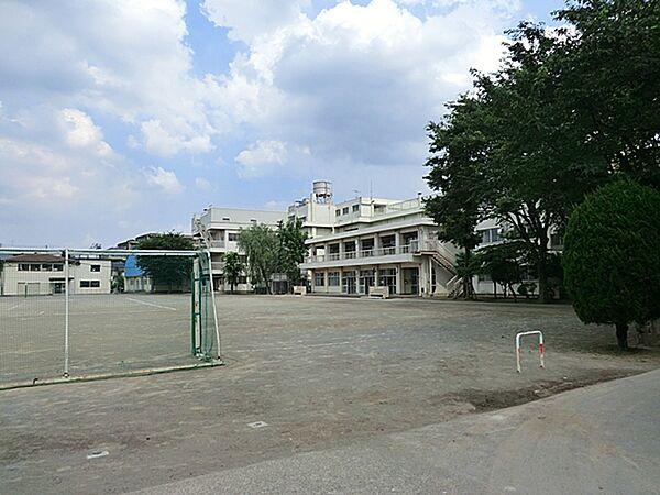 【周辺】西東京市立東小学校（724m）