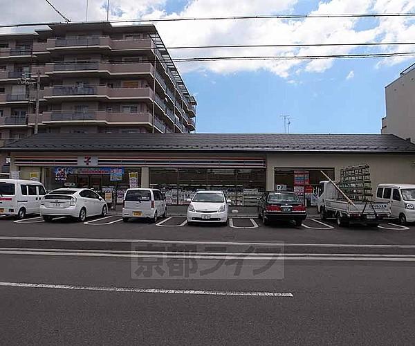 【周辺】セブンイレブン京都壬生川仏光寺まで31m 駐車場完備 で使いやすい