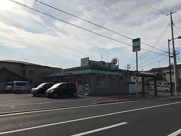 【周辺】ファミリーマート 仙台薬師堂前店（170m）