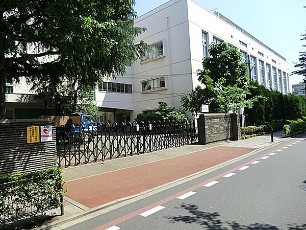 【周辺】武蔵野市立第一中学校　885ｍ